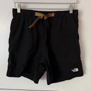 The North Face Class V Pathfinder Belted Short - Women’s Size Medium